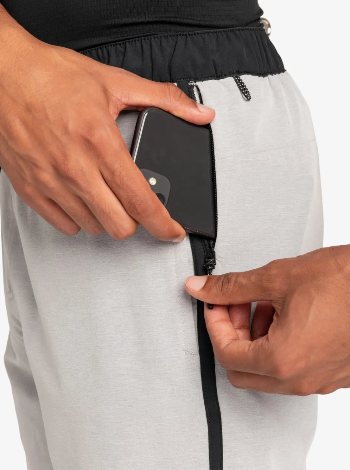 Quiksilver Omni Scallop 17" Amphibian Boardshorts Sleet Hot