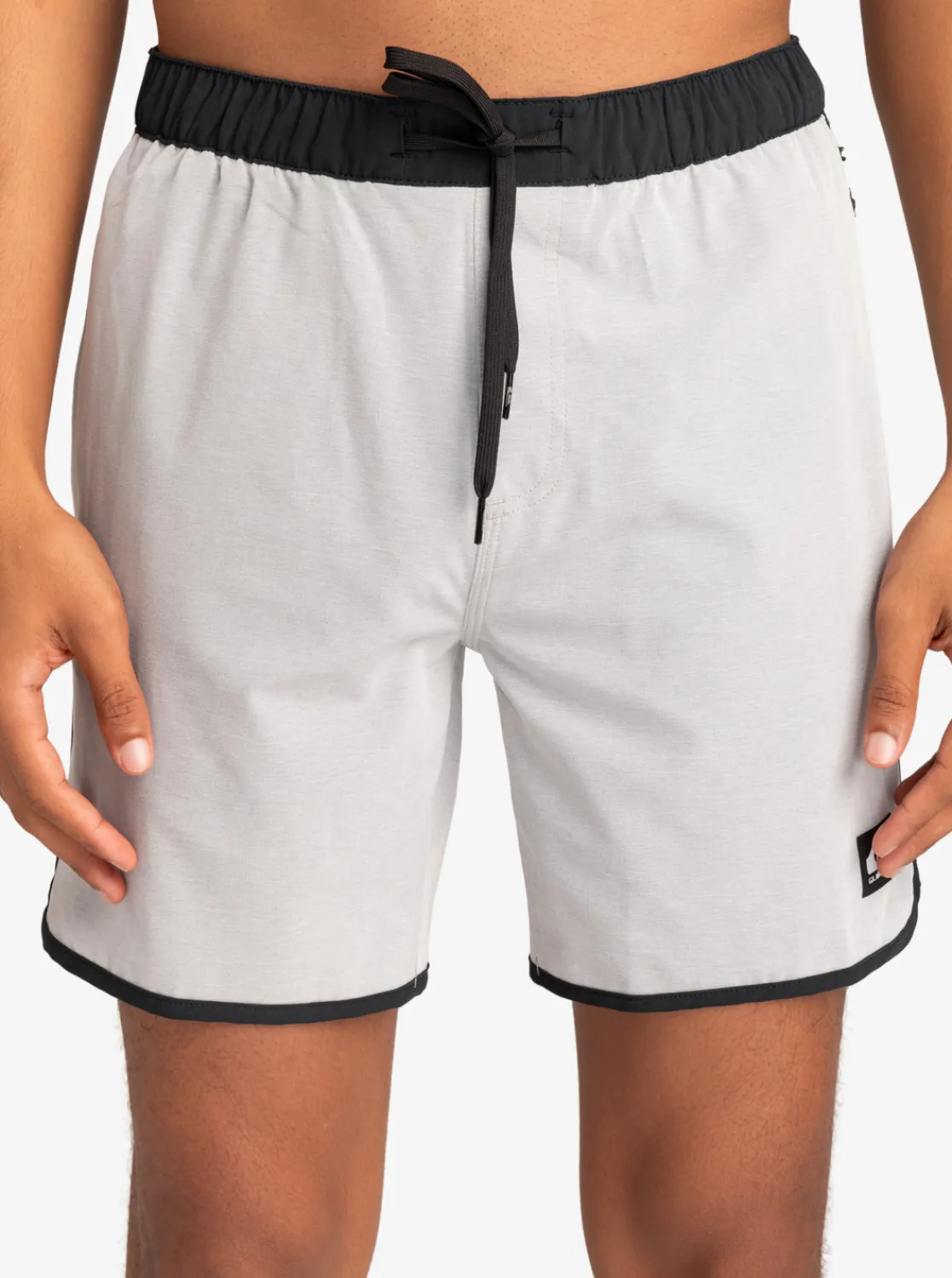 Quiksilver Omni Scallop 17" Amphibian Boardshorts Sleet Hot