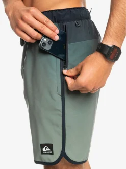 Quiksilver Omni Scallop 17