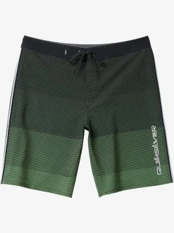 Quiksilver Surfsilk Massive 20" Boardshorts Climbing Ivy Store