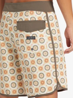 Quiksilver Surfsilk Scallop 19