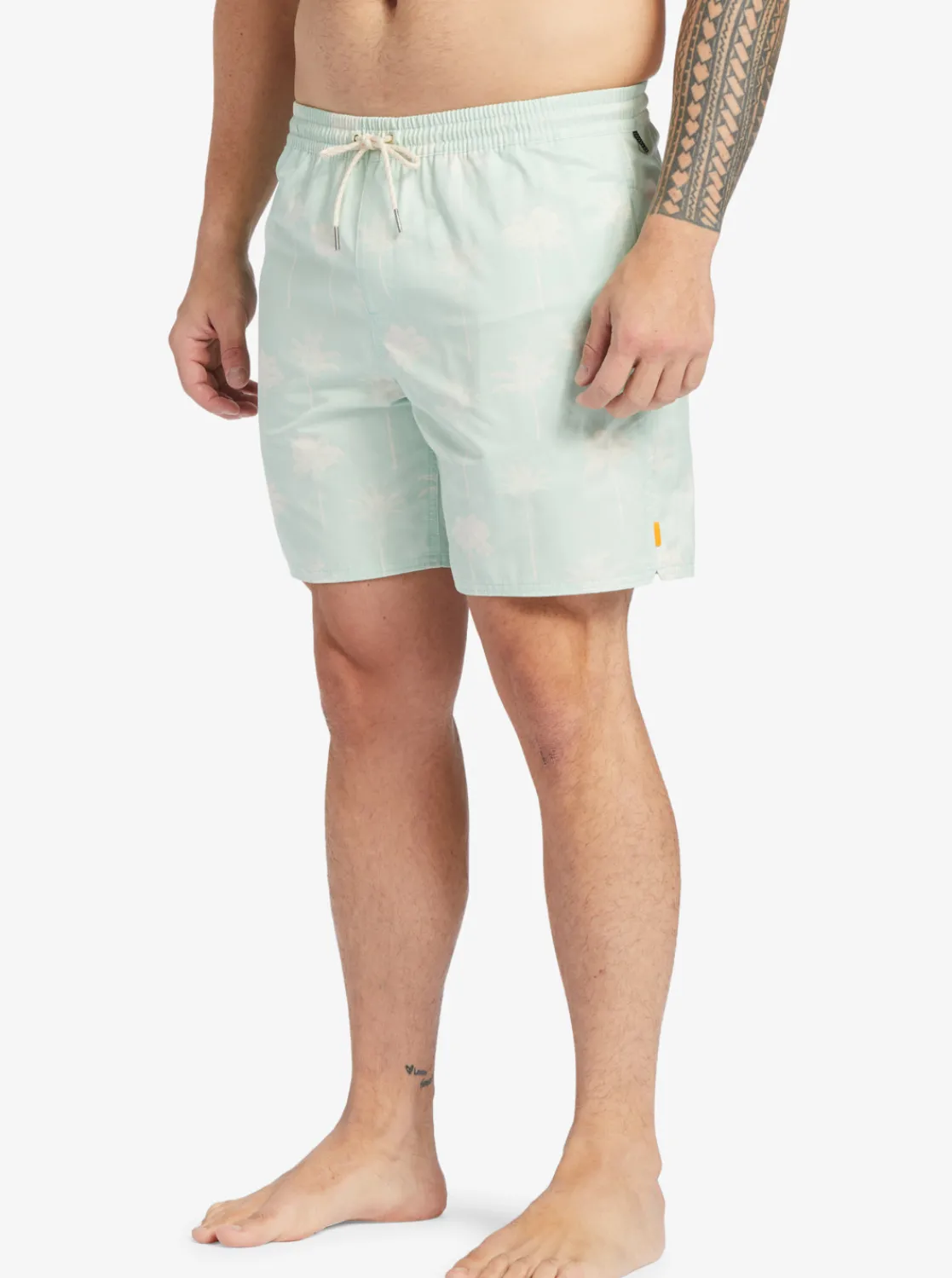 Quiksilver Waterman Cliffside 17" Elastic Waist Shorts Subtle Green Amazed Palm Clearance